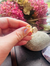 Load image into Gallery viewer, 18ct Gold Plated Open Top Rose Quartz Ring Adjustable Crystal Ring
