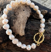 Load image into Gallery viewer, 14ct Gold Plated Fresh Water Pearl T- Bar Bracelet
